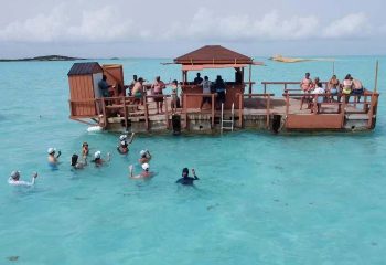 Captain Oak’s Tiki Bar